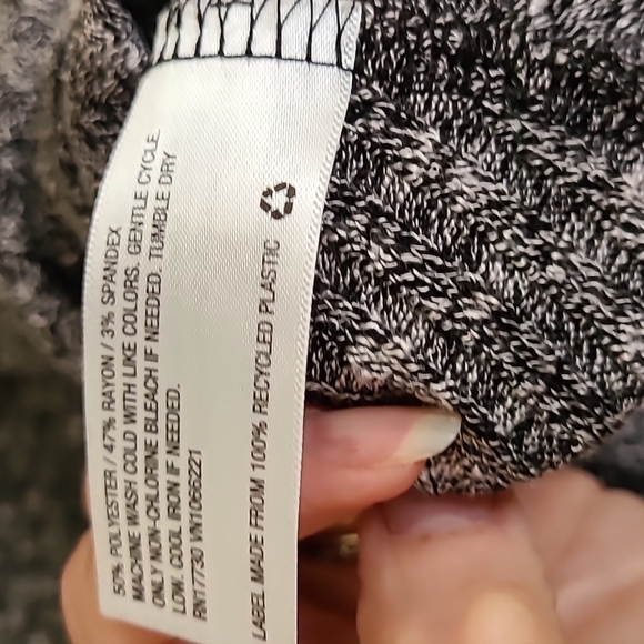 NWT Mossimo grey marled ribbed knit surplice bodice dress. S. - Picture 8 of 8